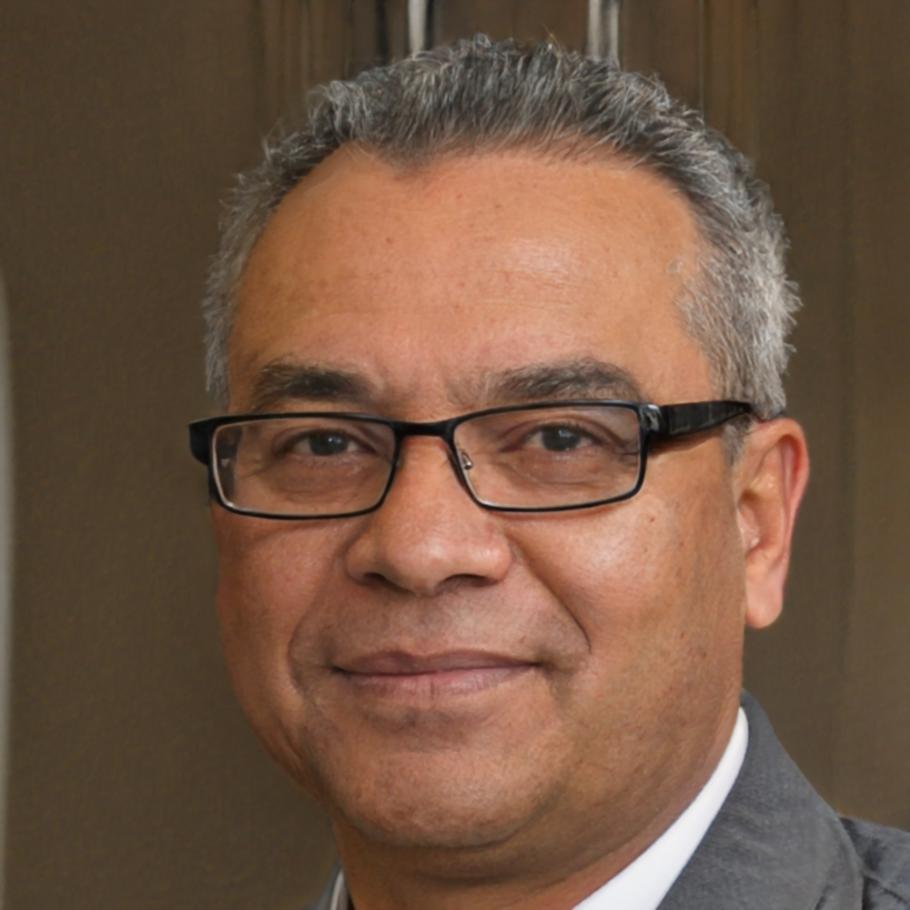 James Thornton, investment strategist with 15 years of experience in startup funding